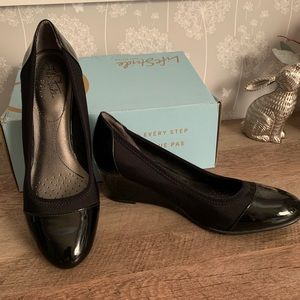 Life Stride Black Patent Dress Shoe - Size 9